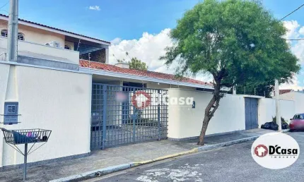 Casa a venda com 4 quartos, espaço gourmet e piscina, no Jardim Califórnia, Taubaté-SP.