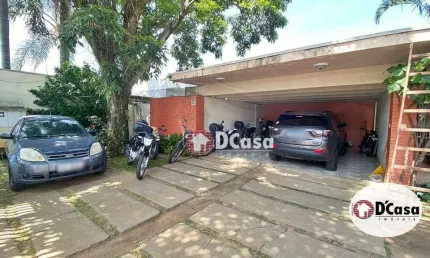 Casa à venda em região nobre de Taubaté, para fim comercial, terreno com 985m2, Jardim das Nações, Taubaté-SP.