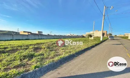 Terreno à venda em condomínio, com 250m2 e área de lazer com piscina, Taubaté-SP.