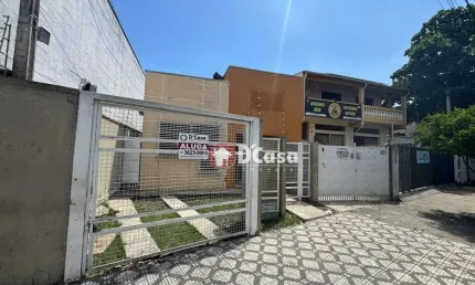 Casa com 2 dormitórios para alugar, 150 m² por R$ 1.800,00/mês - Estiva - Taubaté/SP