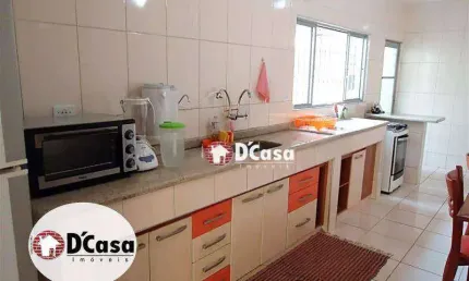 Casa térrea à venda para fim residencial ou comercial, bairro Jardim Santa Clara, Taubaté - SP.