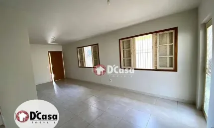 Casa térrea à venda com 3 quartos e edícula, bairro Jardim Morumbi, Taubaté - SP.