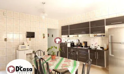 Sobrado com 3 dormitórios e quintal à venda no bairro Residencial Paraíso - Taubaté/SP