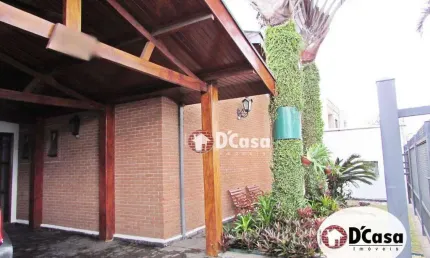 Sobrado à venda com 4 quartos, próximo a via dutra, bairro jaboticabeiras, taubate-sp