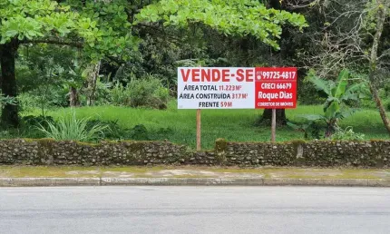 Terreno para Venda em Peruíbe, 4 dormitórios, 1 suíte, 2 banheiros, 4 vagas