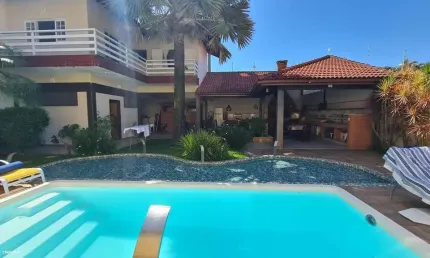 Sobrado para Venda em Peruíbe, Flórida, 6 dormitórios, 2 suítes, 6 banheiros, 5 vagas
