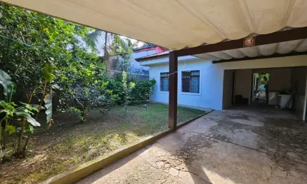 Casa para Venda em Peruíbe, Guaraú, 2 dormitórios, 1 banheiro, 2 vagas