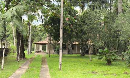 Casa para Locação em Peruíbe, Guaraú, 4 dormitórios, 2 suítes, 2 banheiros, 10 vagas