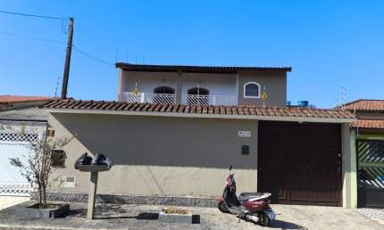 Sobrado para Venda em Peruíbe, Parque D`Aville, 4 dormitórios, 1 suíte, 3 banheiros, 3 vagas