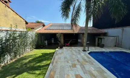 Casa para Venda em Itanhaém, Jardim Jamaica, 2 dormitórios, 1 suíte, 1 banheiro, 3 vagas