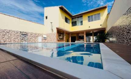 Casa para Venda em Itanhaém, Jardim Jamaica, 5 dormitórios, 1 suíte, 3 banheiros, 6 vagas