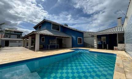 Casa para Venda em Peruíbe, Balneario São José, 4 dormitórios, 1 suíte, 2 banheiros, 8 vagas