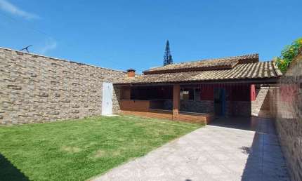 Casa para Venda em Itanhaém, Balneário Gaivota, 3 dormitórios, 1 suíte, 1 banheiro, 4 vagas