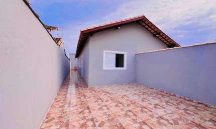 Casa para Venda em Itanhaém, Bopiranga, 2 dormitórios, 1 suíte, 1 banheiro, 2 vagas