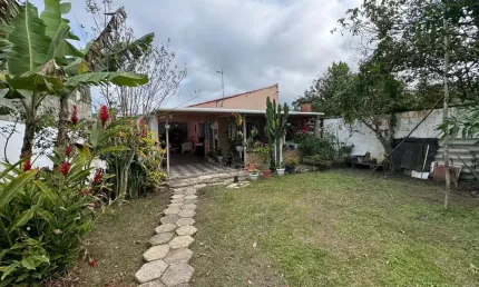 Casa para Venda em Peruíbe, PERUIBE, 1 dormitório, 1 banheiro, 5 vagas