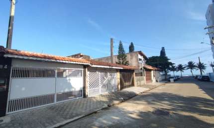 Casa para Venda em Mongaguá, VERA CRUZ, 4 dormitórios, 1 suíte, 1 banheiro, 3 vagas
