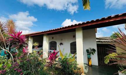 Casa para Venda em Itanhaém, Jardim Grandesp, 4 dormitórios, 1 suíte, 1 banheiro, 5 vagas