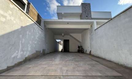 Casa para Venda em Peruíbe, Belmira Novaes, 2 dormitórios, 1 suíte, 1 banheiro, 2 vagas