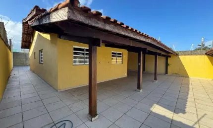 Casa para Venda em Itanhaém, Jardim Regina, 2 dormitórios, 1 suíte, 1 banheiro, 3 vagas