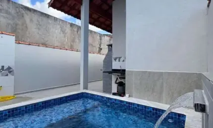 Casa para Venda em Itanhaém, LOTY, 2 dormitórios, 1 suíte, 1 banheiro, 2 vagas