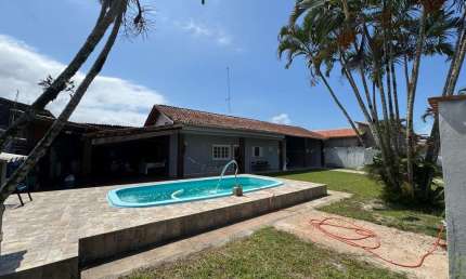 Casa para Venda em Itanhaém, Jardim Regina, 3 dormitórios, 2 banheiros, 10 vagas
