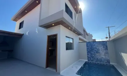Casa para Venda em Peruíbe, Nova Peruibe, 2 dormitórios, 3 banheiros, 2 vagas