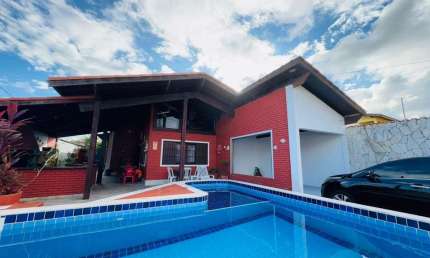 Casa para Venda em Itanhaém, Jardim Grandesp, 3 dormitórios, 3 suítes, 2 banheiros, 2 vagas