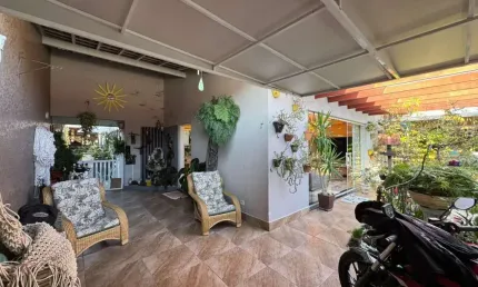 Casa para Venda em Peruíbe, Balneário Flórida, 3 dormitórios, 1 suíte, 1 banheiro, 2 vagas
