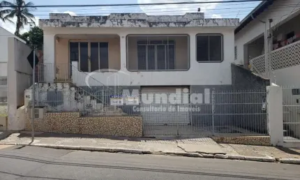 Casa com 2 quartos à venda na Rua Barão do Rio Branco, 345, Centro, Laranjal Paulista por R$ 740.000