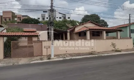 Casa com 4 quartos à venda na Vereador José Jacob, 180, São Roque, Laranjal Paulista por R$ 430.000