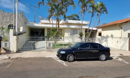 Casa com 4 quartos à venda na Nações Unidas, 350, Centro, Laranjal Paulista por R$ 1.200.000
