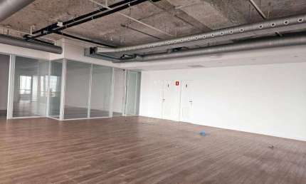 Sala comercial para alugar na Alameda Xingu, --, Alphaville, Barueri