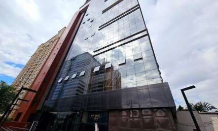 Sala comercial com 1 sala para alugar na Avenida Copacabana, 268, Alphaville, Barueri