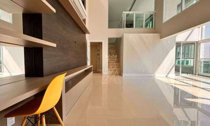 Apartamento com 3 quartos para alugar na Avenida Parkinson, 72, Alphaville, Barueri