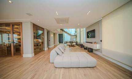 Casa de alto padrão para venda em Alphaville - Condomínio Melville