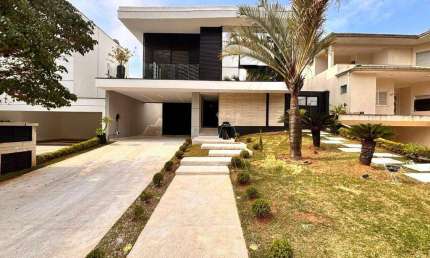 Casa para venda em Alphaville - Condomínio 18 do forte