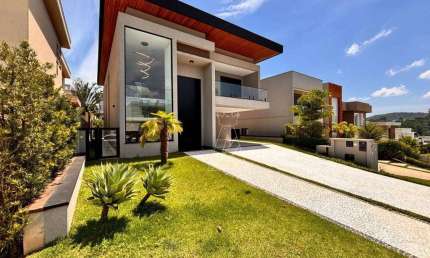 Casa em condomínio fechado com 4 quartos à venda na Rua Camargue, --, Tamboré, Santana de Parnaíba