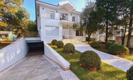 Casa para venda e locação em Alphaville Residencial Zero