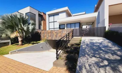 Casa para venda e locação em Alphaville  - Condomínio Genesis 1