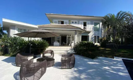Casa com 4 dormitórios à venda, 586 m² por r$ 12.000.000,00 - tamboré - santana de parnaíba/sp