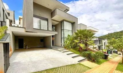 Casa mobiliada para venda em Alphaville / Condomínio Itahyê