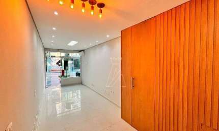 Sala Comercial Reformada para Locação - 32m² | Centro Comercial de Alphaville/Barueri.