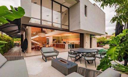 Casa para venda em Alphaville - Condomínio Burle Marx