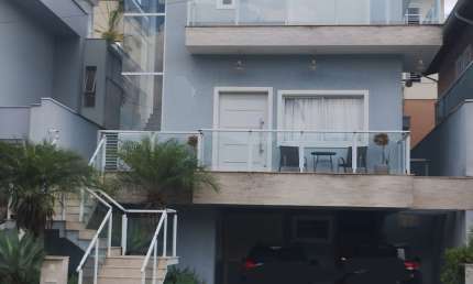 VENDO SOBRADO IMPECÁVEL KM 26 RAPOSO TAVARES  COTIA SP.