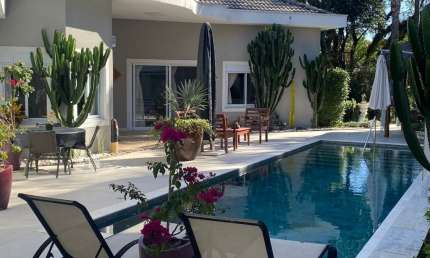 VENDO CASA DE ALTO PADRÃO COND SP 2 GRANJA VIANNA!!!
