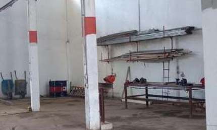 Área Galpão para Venda em Simões Filho, Centro, 3 banheiros, 5 vagas