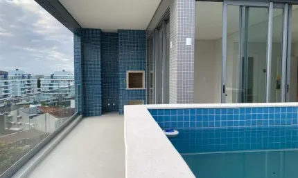 Cobertura com 3 quarto sendo 1 suíte. 267m² de Área Total.