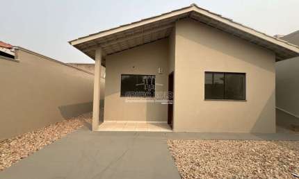 Casa com 2 quartos à venda no Residencial Daury Riva, Sinop 
