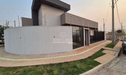 Casa com 2 quartos à venda no Setor Comercial, Sinop 