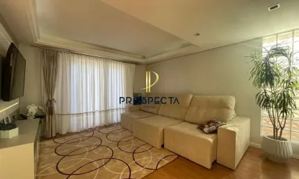 BELISSÍMA CASA MOBILIADA COM PISCINA COM 04 DORMITÓRIOS SENDO 1 SUÍTE NO BAIRRO